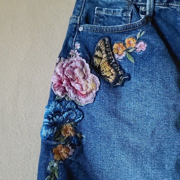 Free People Driftwood Leah Butterfly Effect Jean Mini Skirt 25 Button Front NWOT - Picture 6 of 8